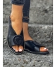 Klasyczne płaskie sandały z ozdobą BORGES BLACK