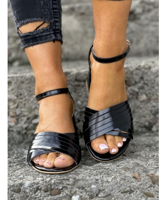 Wyjątkowe sandały na stabilnym obcasie RUSIN SALITA BLACK skóra naturalna